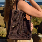 Manebi Natural Raffia Net Bag Chocolate V 7.4 CH